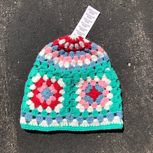 urban outfitters crotchet beanie - Picture 2 of 3